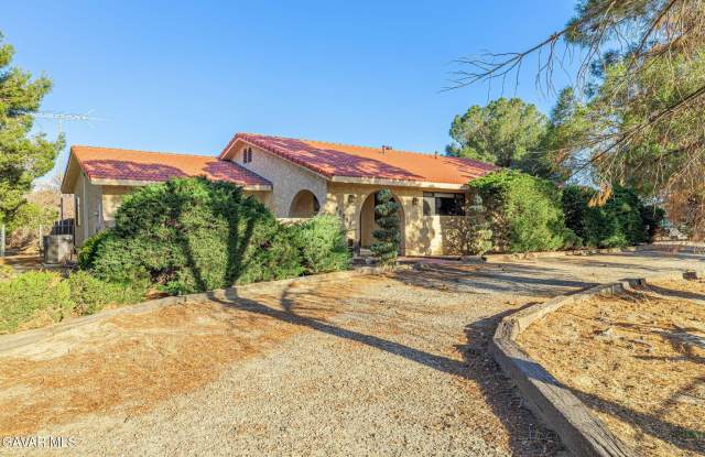 45050 E 43rd Street photos photos