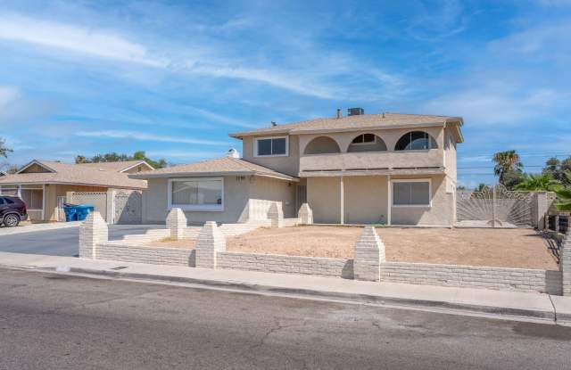 2298 Golden Arrow Drive, Las Vegas, Nevada 89169 View Gallery 1