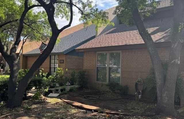 3228 Elma Dr Gallery 1