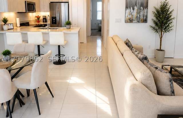 6416 NW 102nd Ct Gallery 4