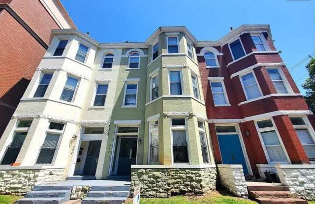 404 W Grace St - 404 West Grace Street, Richmond, VA 23220