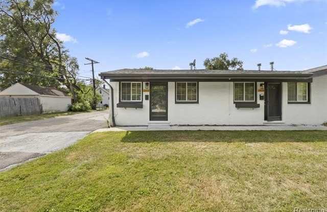 1818 E 11 Mile Road photos photos