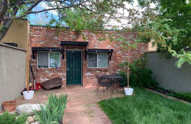 Updated 2-Bedroom Apartment in a Charming Community photos photos