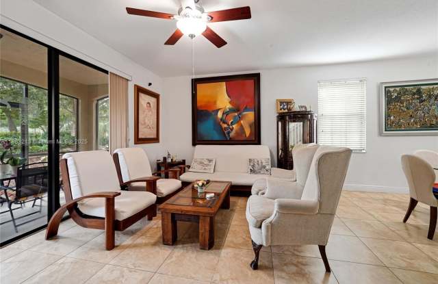 4101 Forest Dr Gallery 2
