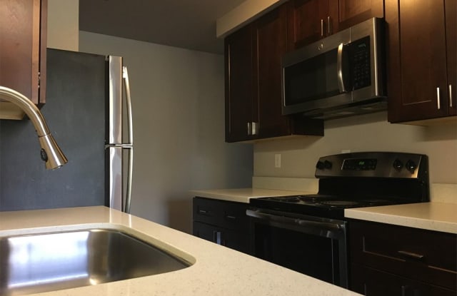 2515 Thorndyke Ave W - 4 - 2515 Thorndyke Avenue West, Seattle, WA 98199