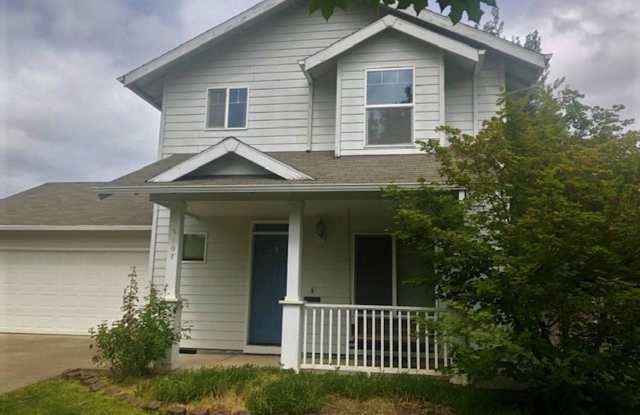 3107 Periwinkle Street ~ Large Fenced Yard! - 3107 Periwinkle Street, Forest Grove, OR 97116