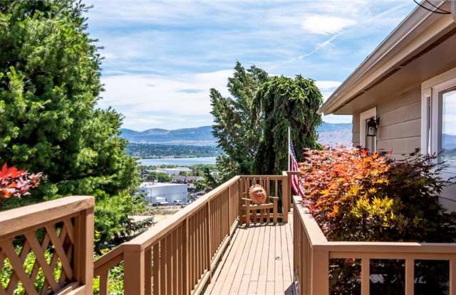 Amazing Views  Amazing 4 Bedroom/3 Bath Home-Move In Special photos photos