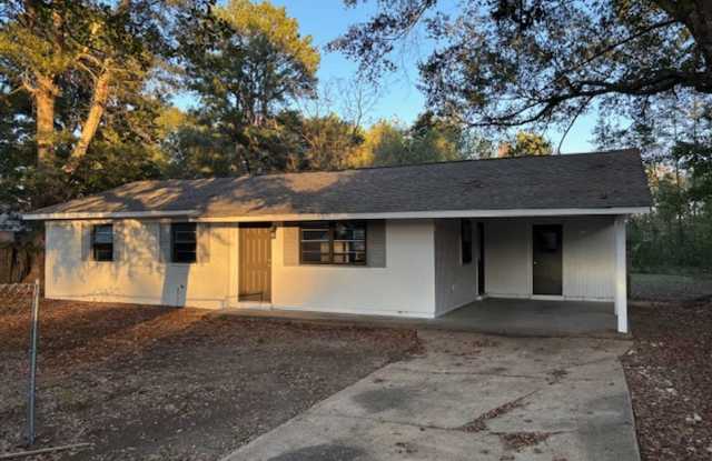 Renovated 3 Bedroom 1 Bath Home for Rent! - 366 Concourse Road, Lowndes County, MS 39702