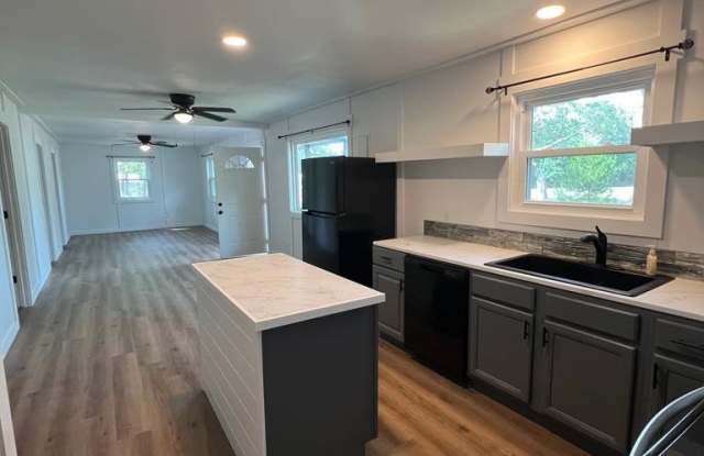 496 Ave A photos photos