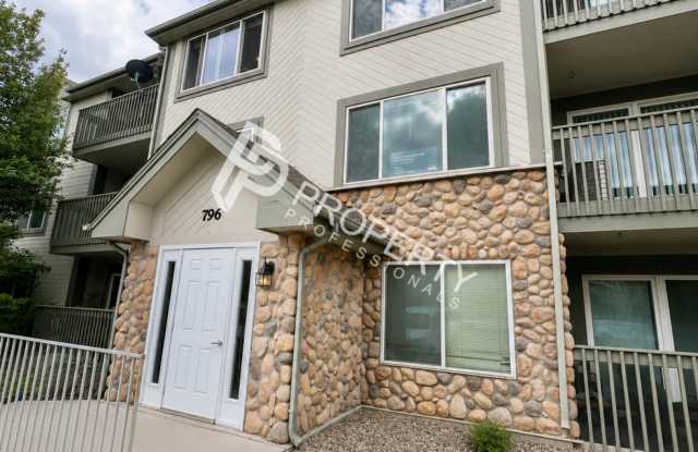 Condo for Rent in New Castle Gallery 1