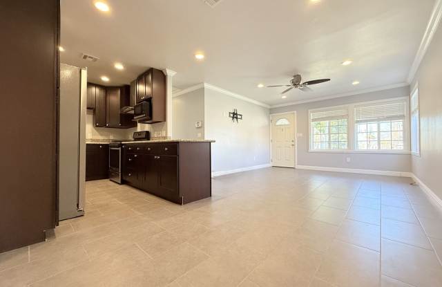 Beautifully Renovated 3-Bedroom + Bonus Room In North Hollywood photos photos