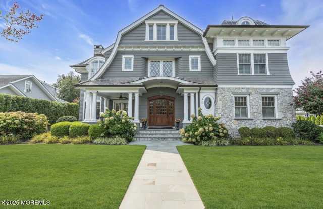 320 New York Boulevard photos photos