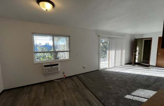 618 Center Street photos photos