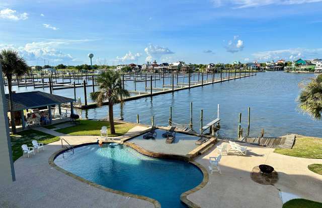 560 Pleasure Island Blvd - 560 Pleasure Island Boulevard, Port Arthur, TX 77640