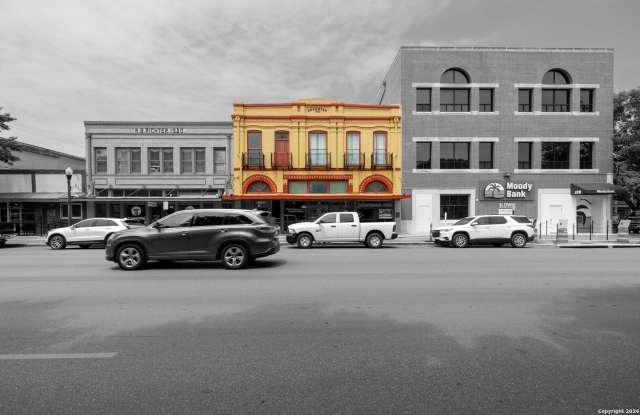 142 W San Antonio St photos photos