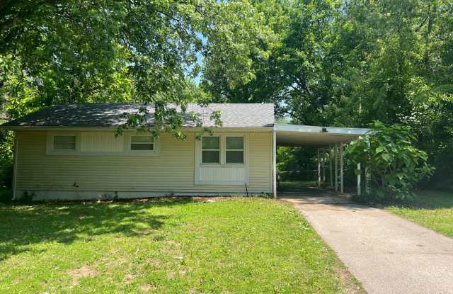 Renovated, Spacious, Affordable Home in a Nice Quiet Community Gallery 1