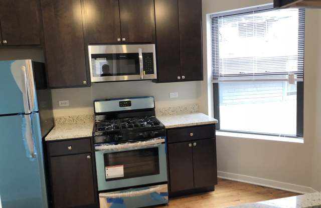 4821 N Christiana Ave photos photos
