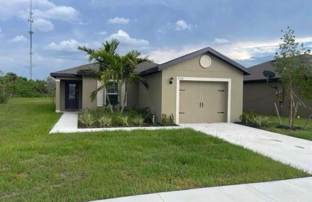 5335 Entertainment Way photos photos