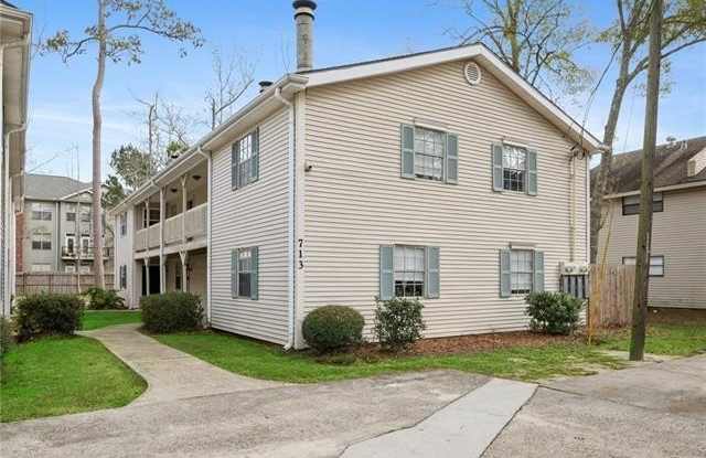 713 HEAVENS Drive photos photos