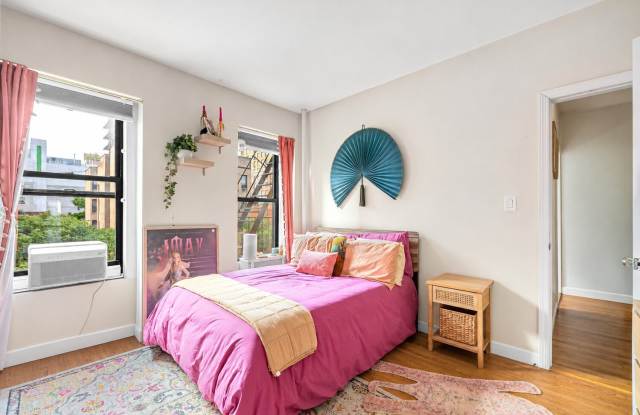 602 Tenth Avenue Gallery 4