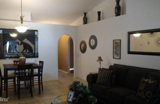 947 Vanderbilt Drive Gallery 4