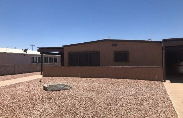 25846 S Illinois Ave - 25846 South Illinois Avenue, Sun Lakes, AZ 85248