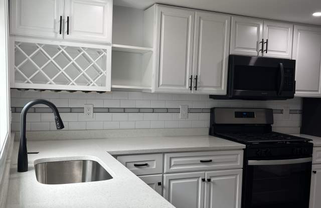 26 4th Avenue - 26 4th Avenue, Taunton, MA 02780