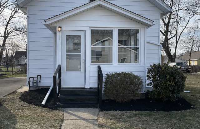 491 Lawnview Avenue - 491 Lawnview Avenue, Painesville, OH 44077