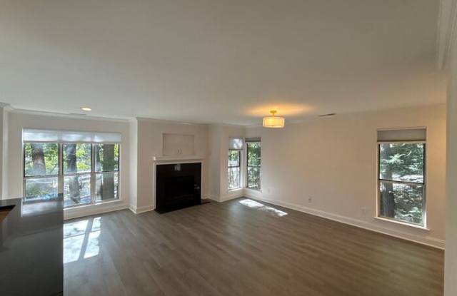 2512 Cranbrook Lane Gallery 3