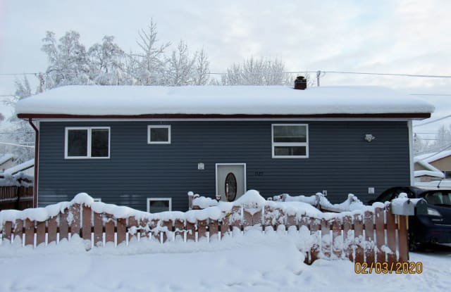 1527 Noble St. - 1527 Noble Street, Fairbanks, AK 99701