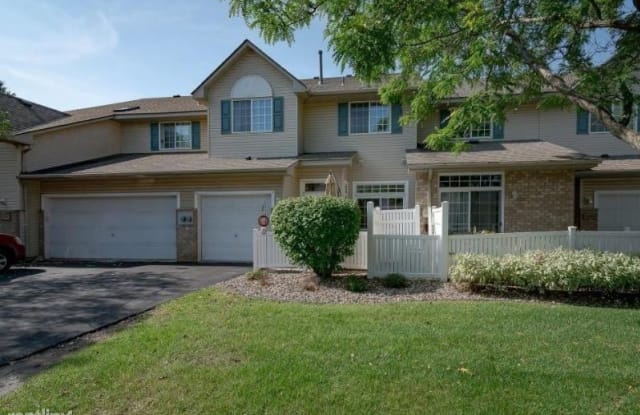 15600 Gateway Path - 15600 Gateway Path, Apple Valley, MN 55124