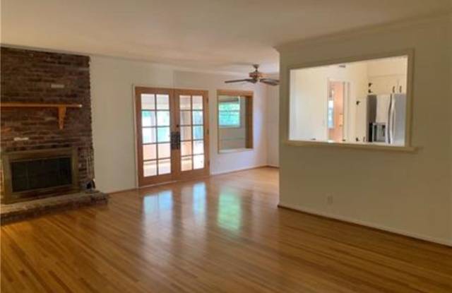 19833 Acre Street Gallery 3