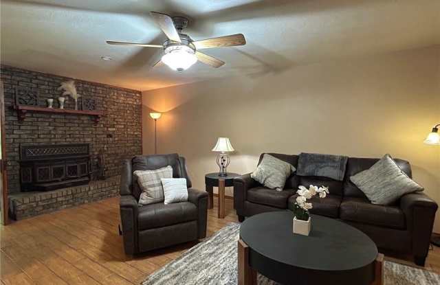 17793 Orchard LN Gallery 3