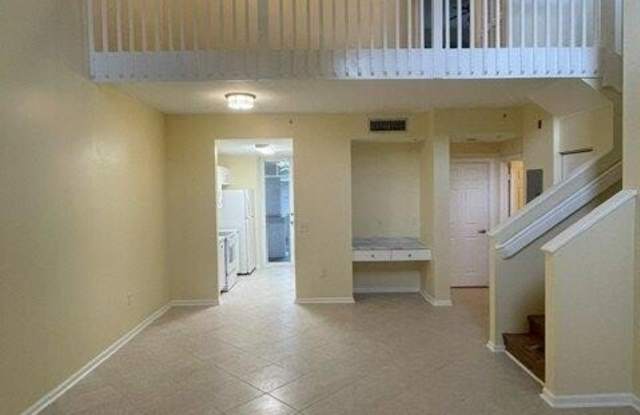 1136 TOWN CENTER Drive Gallery 2