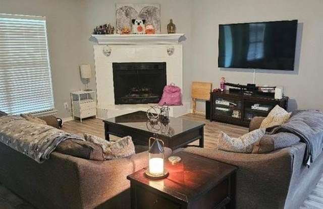 8632 Westview Ln Gallery 3