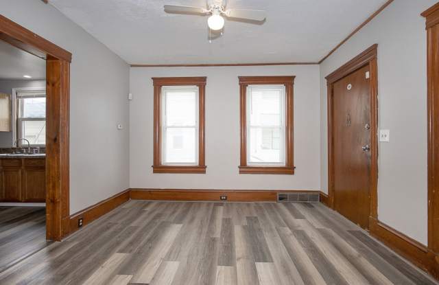 3 Bedroom/1 bath Single House!! Gallery 4
