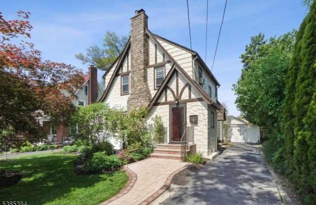 7 Undercliff Rd photos photos