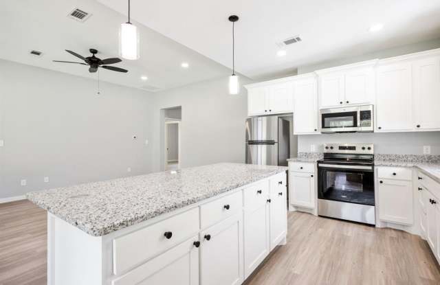 822 W Sears Street photos photos