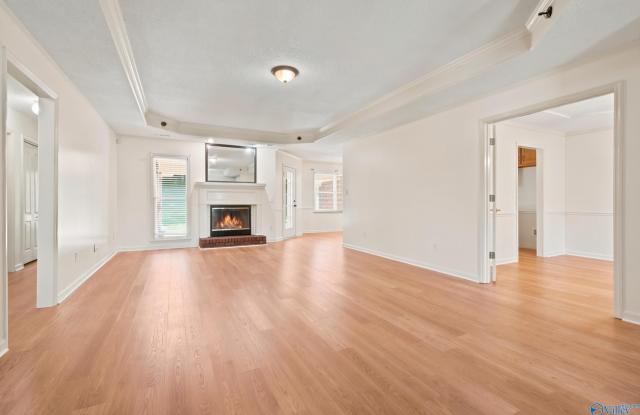 135 Castleton Drive Gallery 3