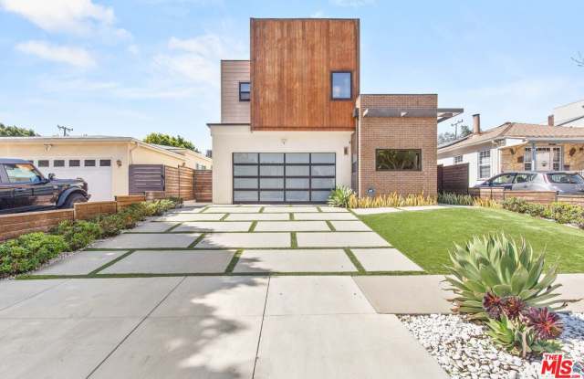 2656 32nd St - 2656 32nd Street, Santa Monica, CA 90405