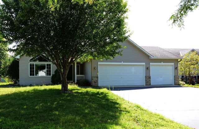 Beautiful 3 bedroom + Den, 2 Bathroom, 3 car garage single family home. MUST SEE! photos photos