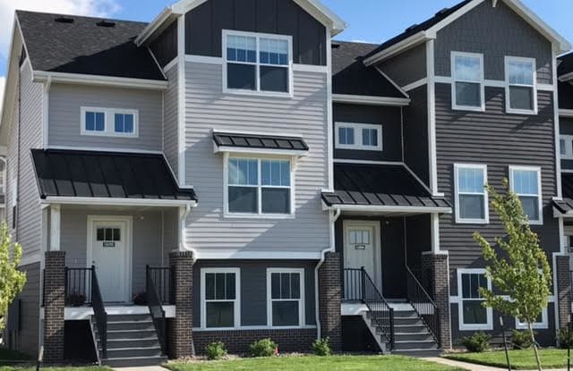 1340 SE Bishop Drive - 1340 SE Bishop Dr, Waukee, IA 50263