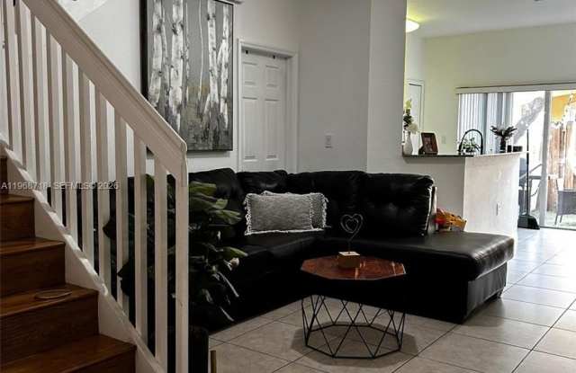 10775 NW 83rd Ter photos photos