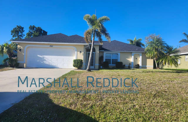 3 BED 2 BATH SINGLE FAMILY HOME ON FRESH WATER CANAL WITH DOCK photos photos