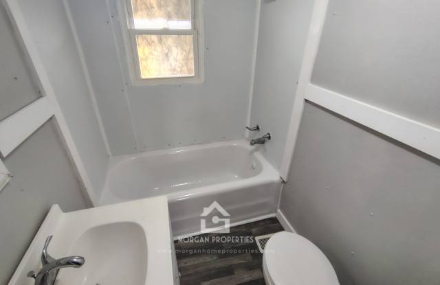 1206 Home Avenue - 1206 Home Avenue, Anderson, IN 46016