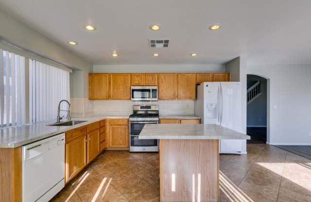 Bright  Inviting 3-Bedroom Summerlin Home with Open Concept Layout photos photos