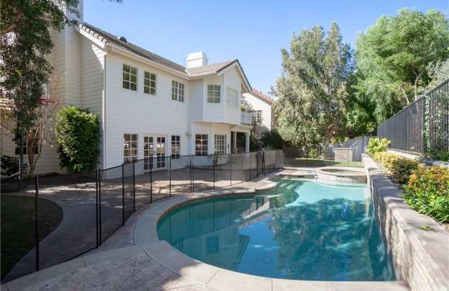 3801 E Woodbine Road Gallery 2