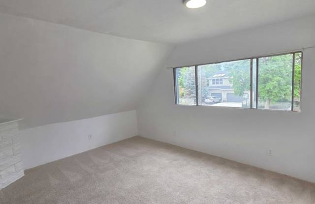 227 East Kensington Ave Gallery 4