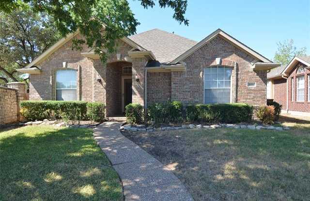 8601 Ironwood Drive - 8601 Ironwood Drive, Irving, TX 75063