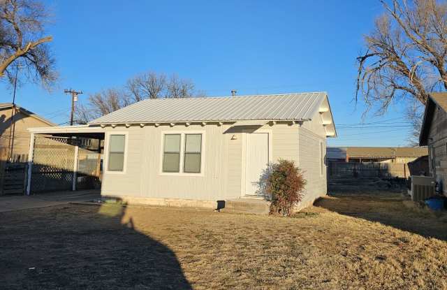 1 Bedroom home for rent now! - 304 Zephyr, Plainview, TX 79072